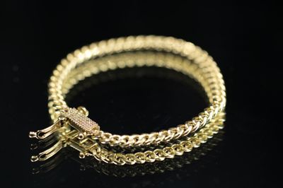Ladies Semi Solid Cuban Bracelet 10kt Yellow Gold diamond lock 6" 3.95grams 3.85mm BR000407