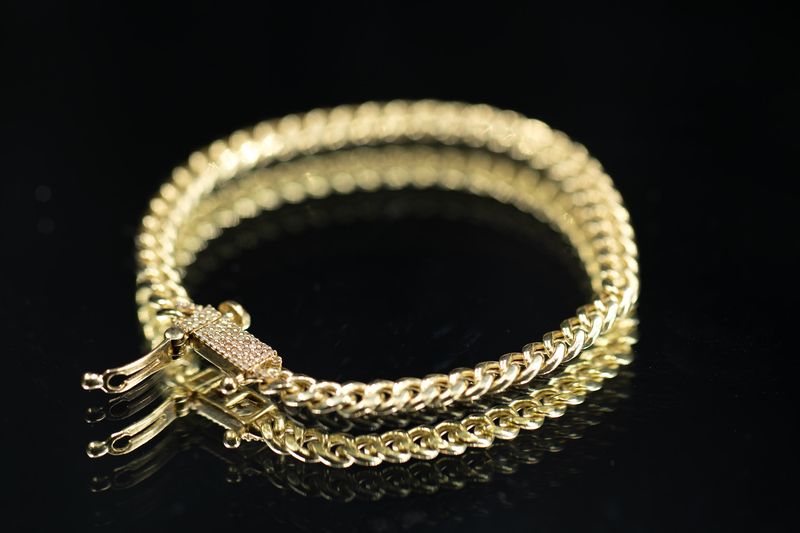 Ladies Semi Solid Cuban Bracelet 10kt Yellow Gold diamond lock 6" 3.95grams 3.85mm BR000407