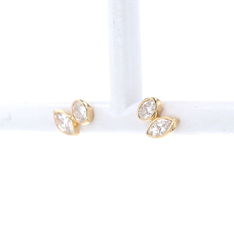 Duo Diamond Studs Marquise/Oval 14kt YG 1.48gr LAB 1.64cttw VVS D-E Color ER00209