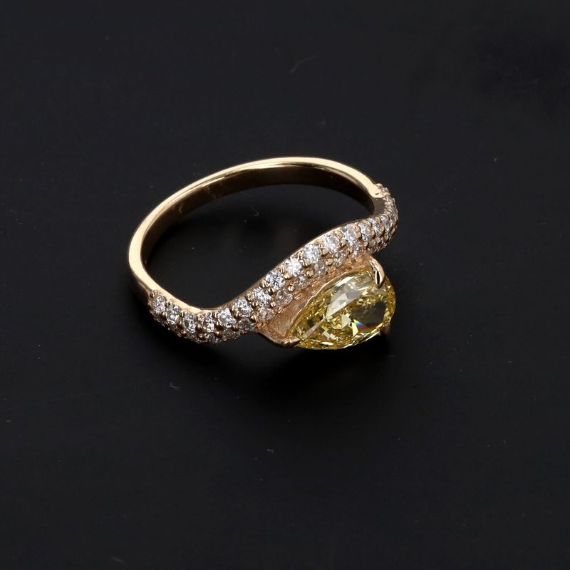 Yellow Oval Engagement Ring 14kt RG 2.3gr 1.75ct LAB size 4.5 RN00253