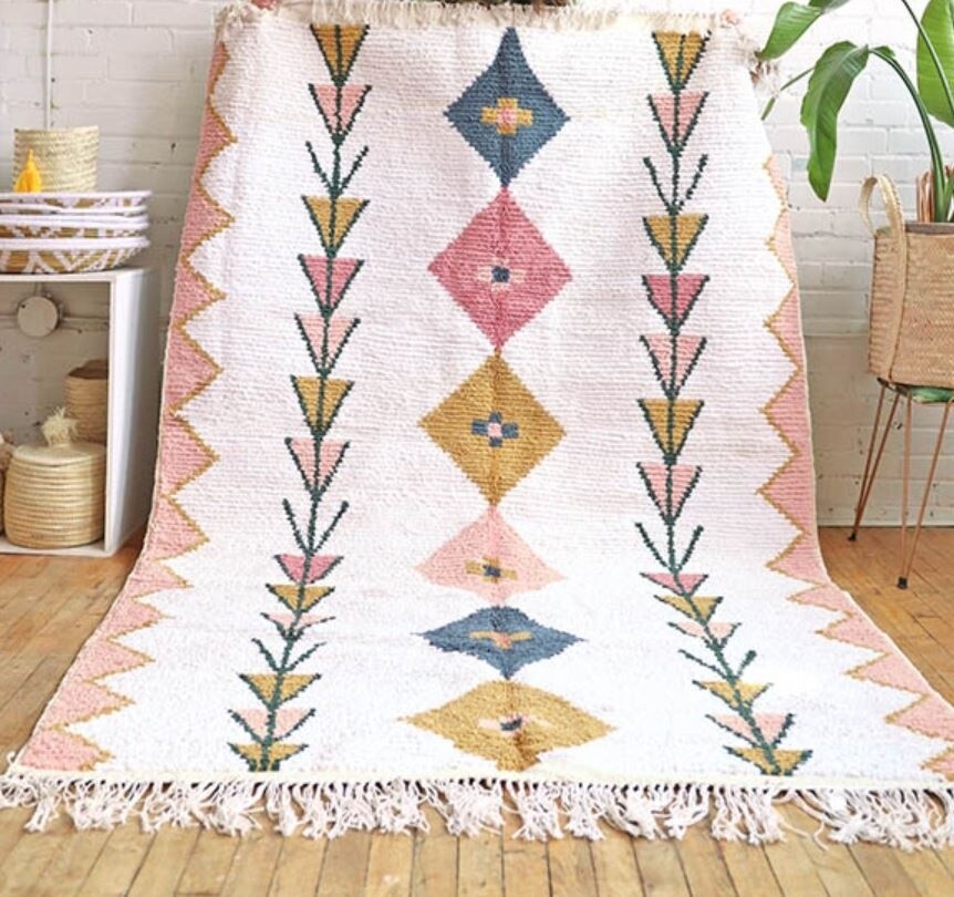 Baba Souk Moroccan Daisy Rug – Cotton, 4’5″ x 7’4″