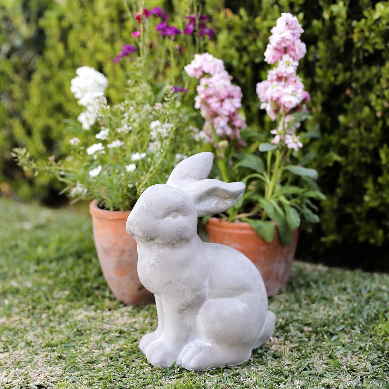 *Urban Trends 53703 Cement Sitting Rabbit