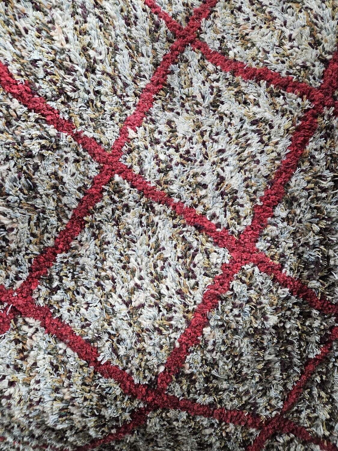 Diamond Pattern 5x8 Area Rug