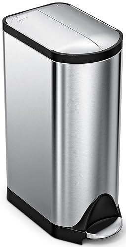 simplehuman 30 Liter / 8 Gallon Butterfly Step Trash Can