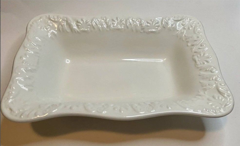 Bizzirri White Serving Dish Eggshell Italy 12x8