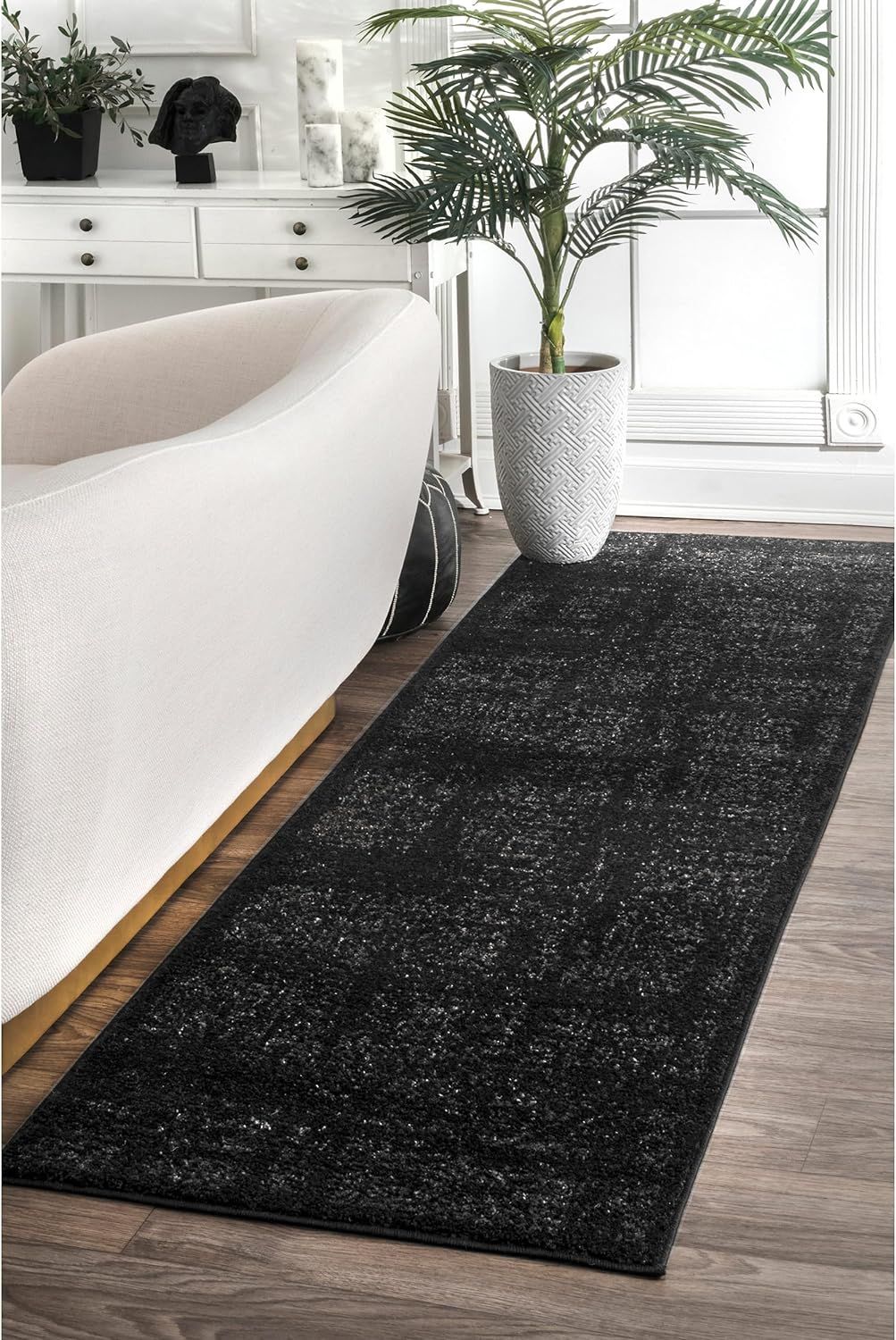 nuLOOM Arlena Vintage Runner Rug, 2&#39; 6&quot; x 6&#39;, Black