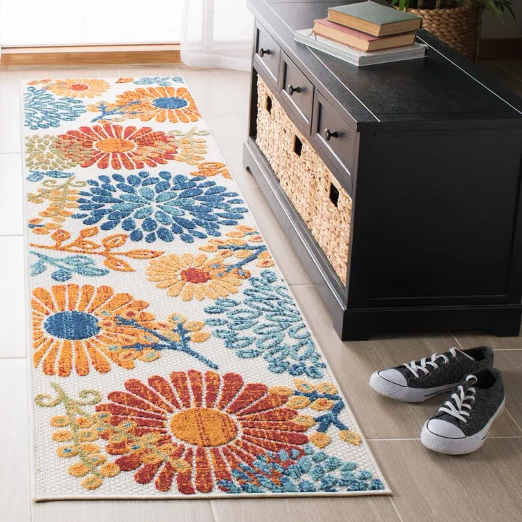 Kellems Floral Creme/Red Area Rug, 2&#39; x 6&#39;