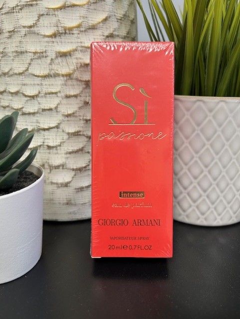 Armani Beauty  Sì Passione Intense Eau de Parfum 20ml