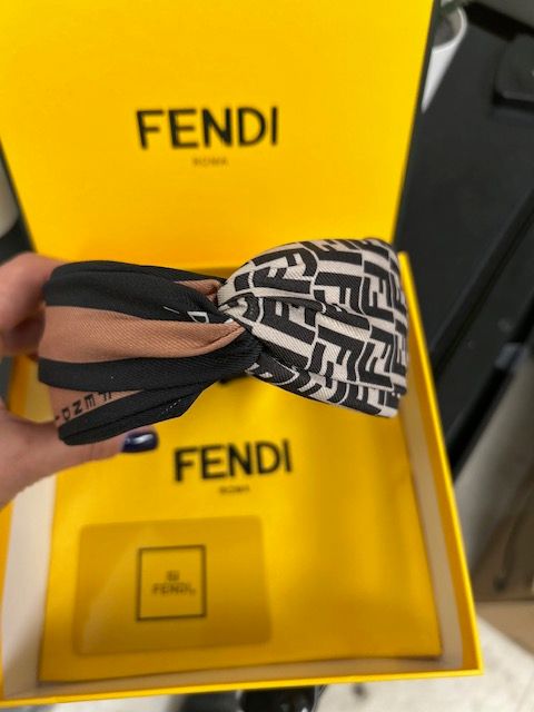 Fendi Plush Headband *Imitation*