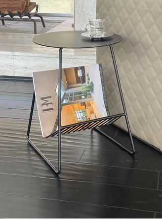 Corrigan Studio Rushia Steel Sled End Table