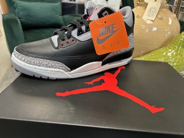 *Imitation* Jordan 3 Retro OG Black Cement, Size 9