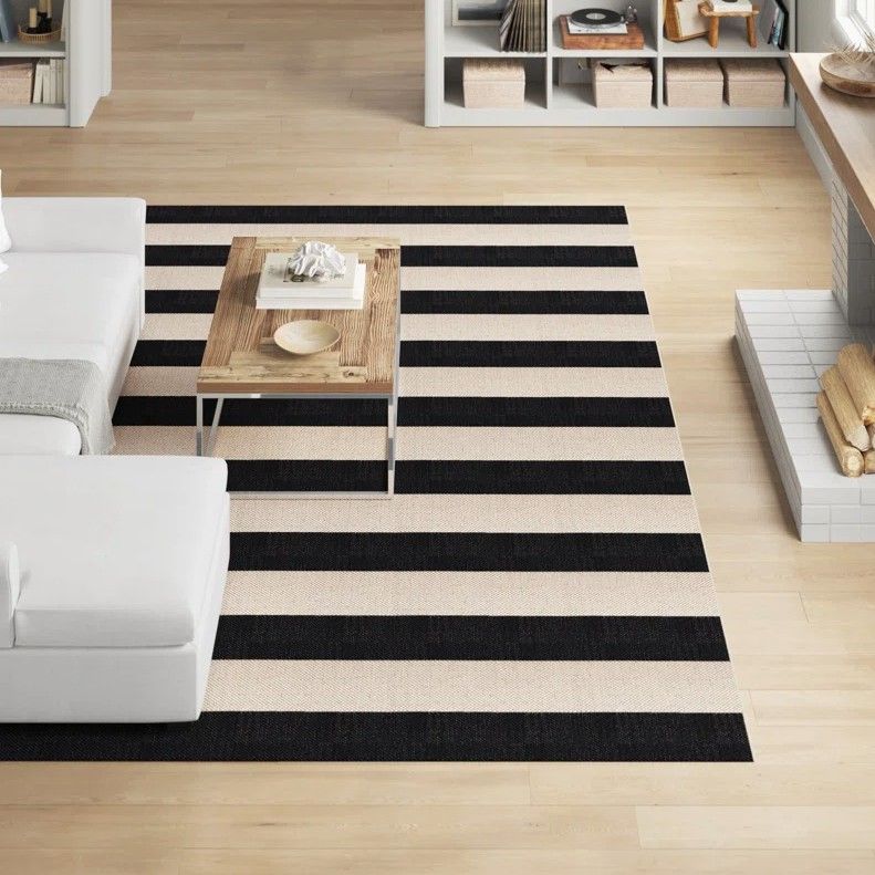 4&#39; x 6&#39; Beachcrest Home Mestas Striped Rug