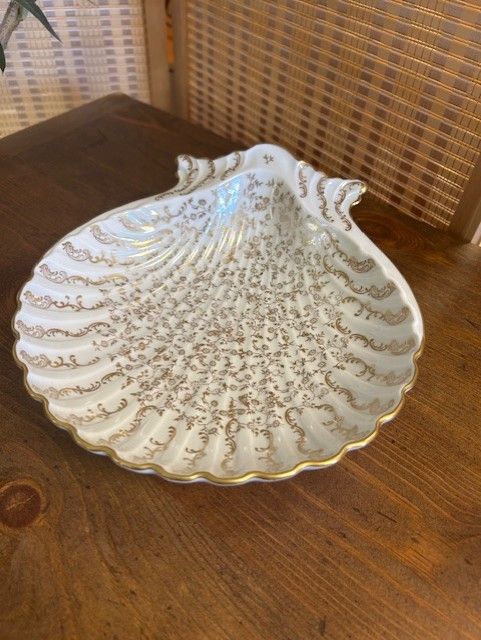 Aitco Decorative Shell Shaped Dish
