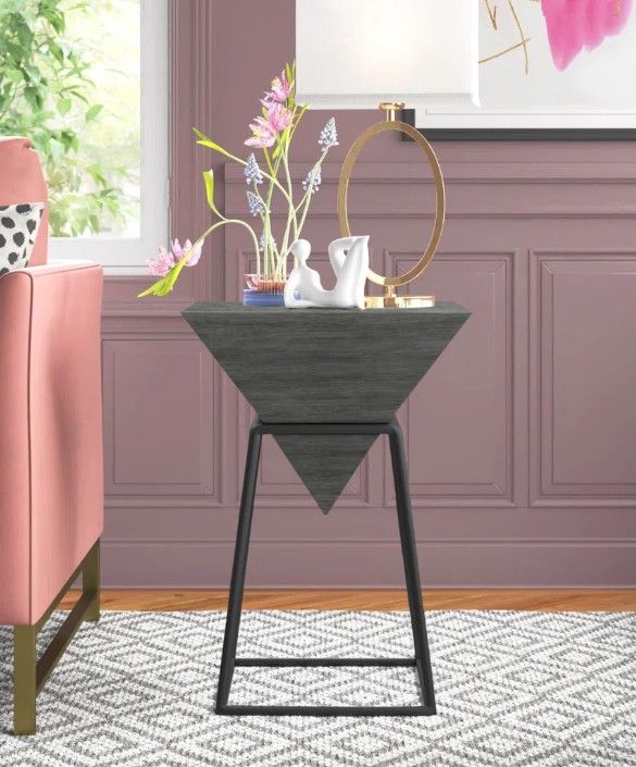 Wade Logan Azier 23.75&#39;&#39; Tall Frame End Table