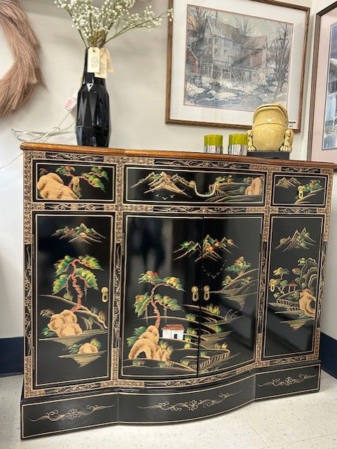*Imperfect* Oriental Furniture Black Lacquer Curved Sideboard