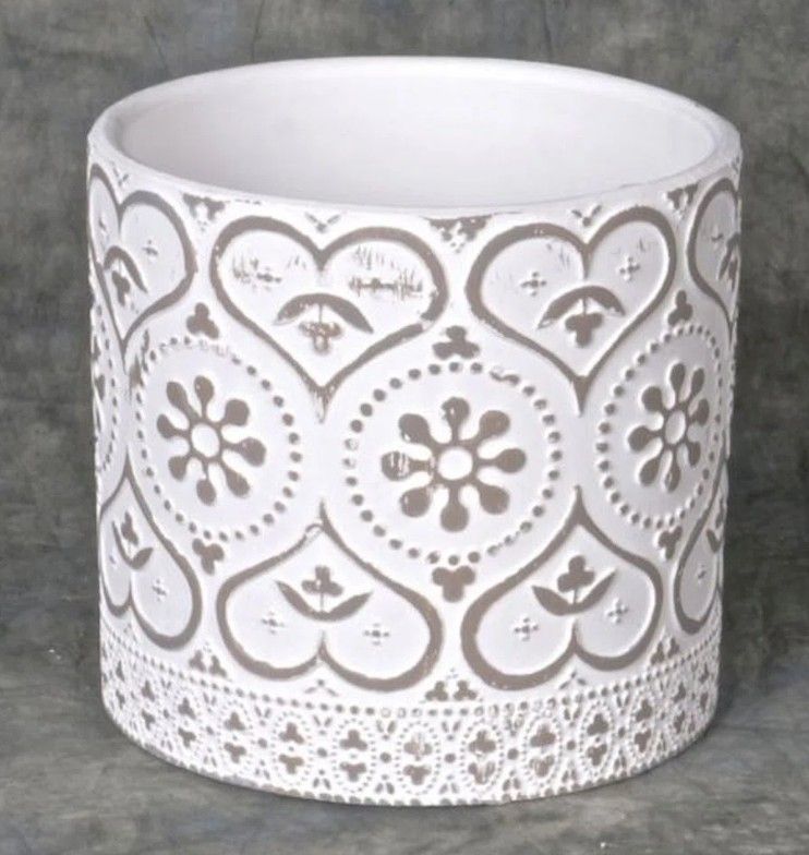 Ophelia &amp; Co. Clyburn Pot Planter