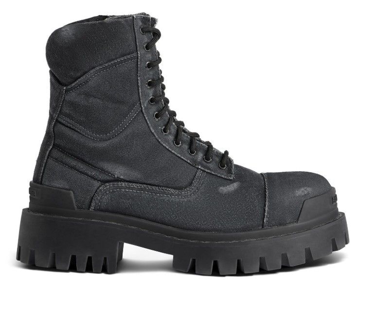 *Replica* Balenciaga Men&#39;s Distressed Combat Strike Boot