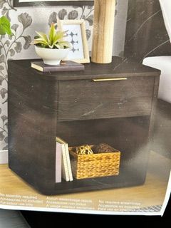 Northridge Home Nightstand