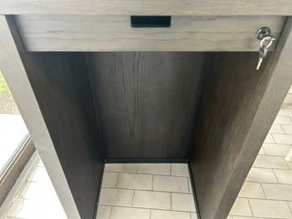 Modern Reception Podium / Standing Desk