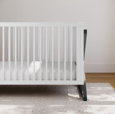 Storkcraft Equinox 3-in-1 Convertible Crib