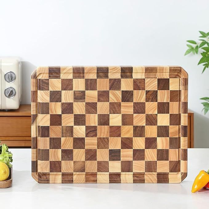 Aomiesen Large Wood Checkered Cutting Board