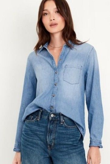 Old Navy Classic Button-Down Jean Shirt, Medium