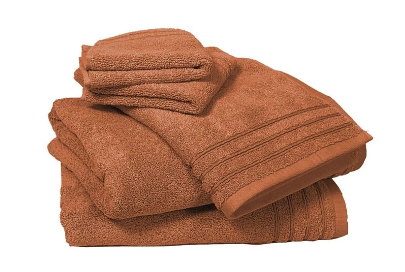 DaniaDown Set of Towels