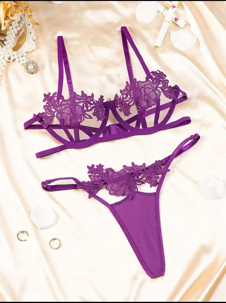 Hot Floral Embroidery Lingerie Set, Hollow Bra &amp; G- G-String Pantie