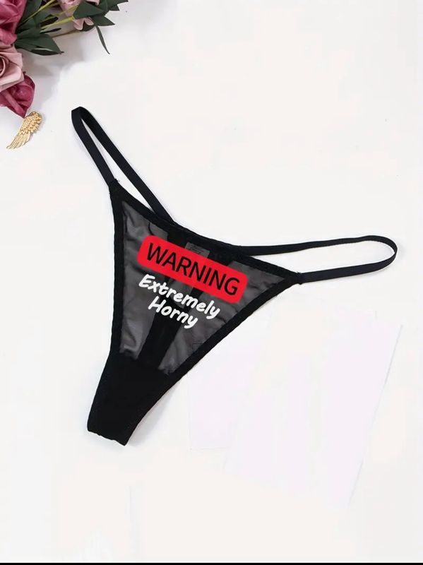 Breathable and Comfy Letter Print Mesh Thongs