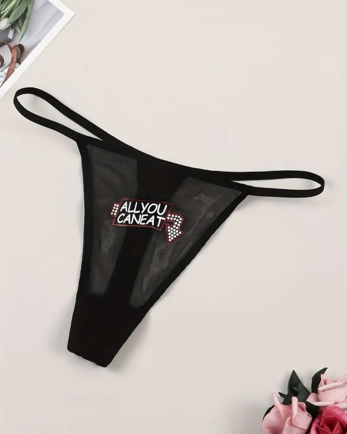 Breathable and Comfy Letter Print Mesh Thongs