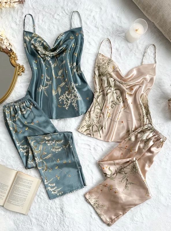 Floral Print Satin Pajamas Set