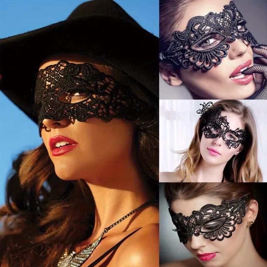 Classic Lace Mask