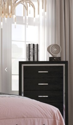 HUXLEY CHEST, BLACK
