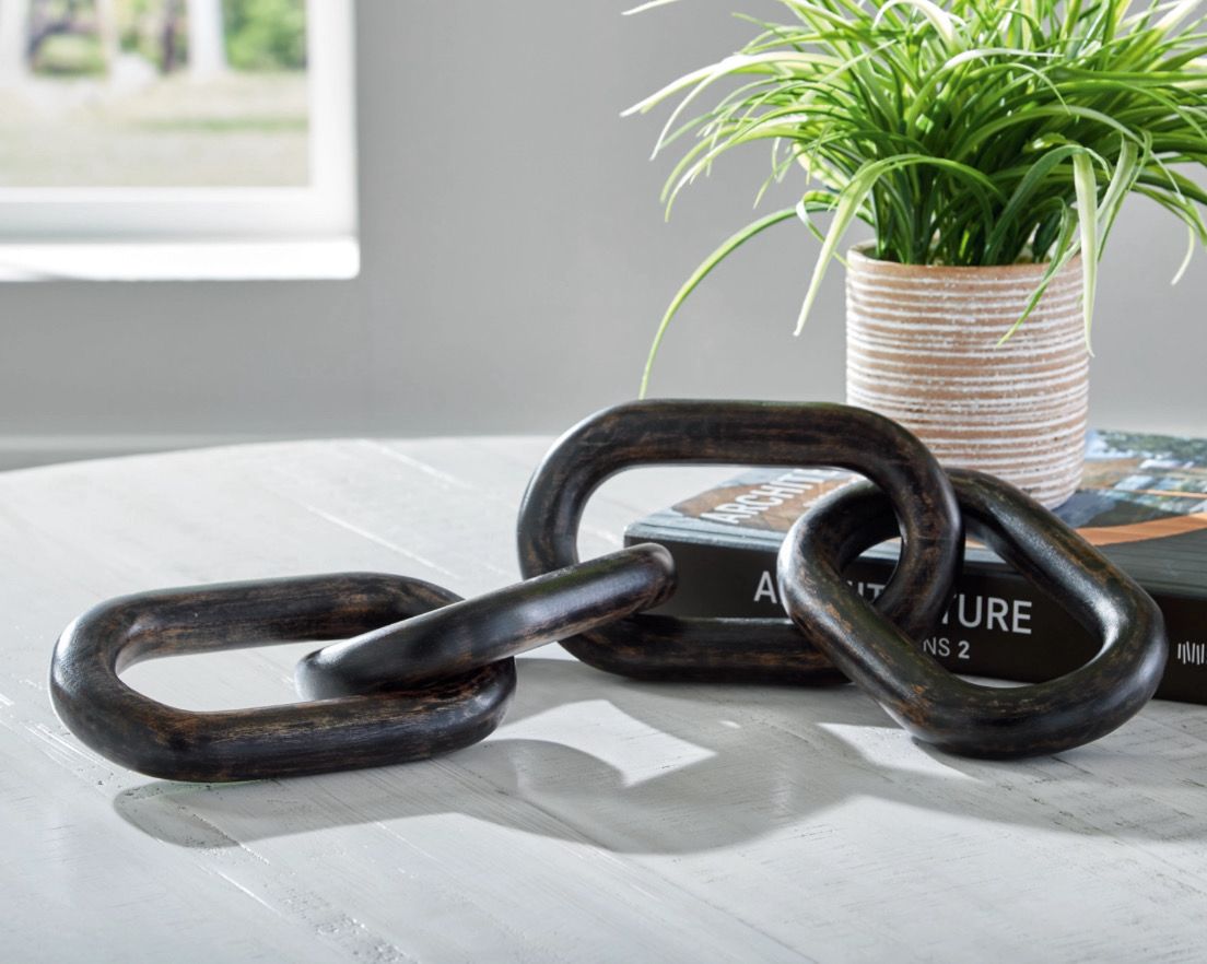 Mardelby Chain Sculpture For Home Decor