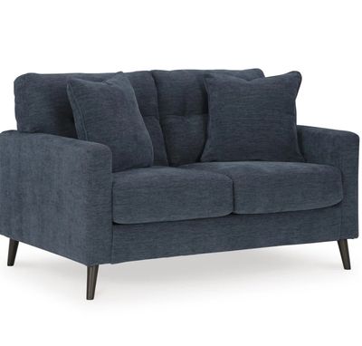 Mid-Century Modern Tufted  Love Seat with 2 Pillows Signature Design by Ashley Bixler