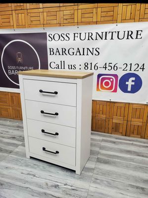 Bedroom 4-Drawer Linnocreek Chest Of Drawers-B3340-44 By Ashley Furniture