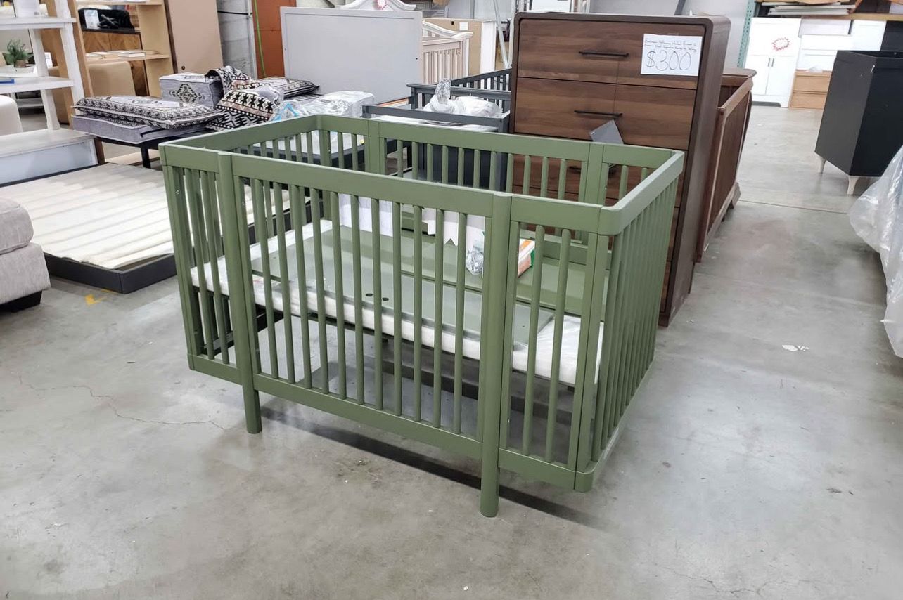 Babyletto Pogo 8-in-1 All-Stages Convertible Crib for Growing Nurseries