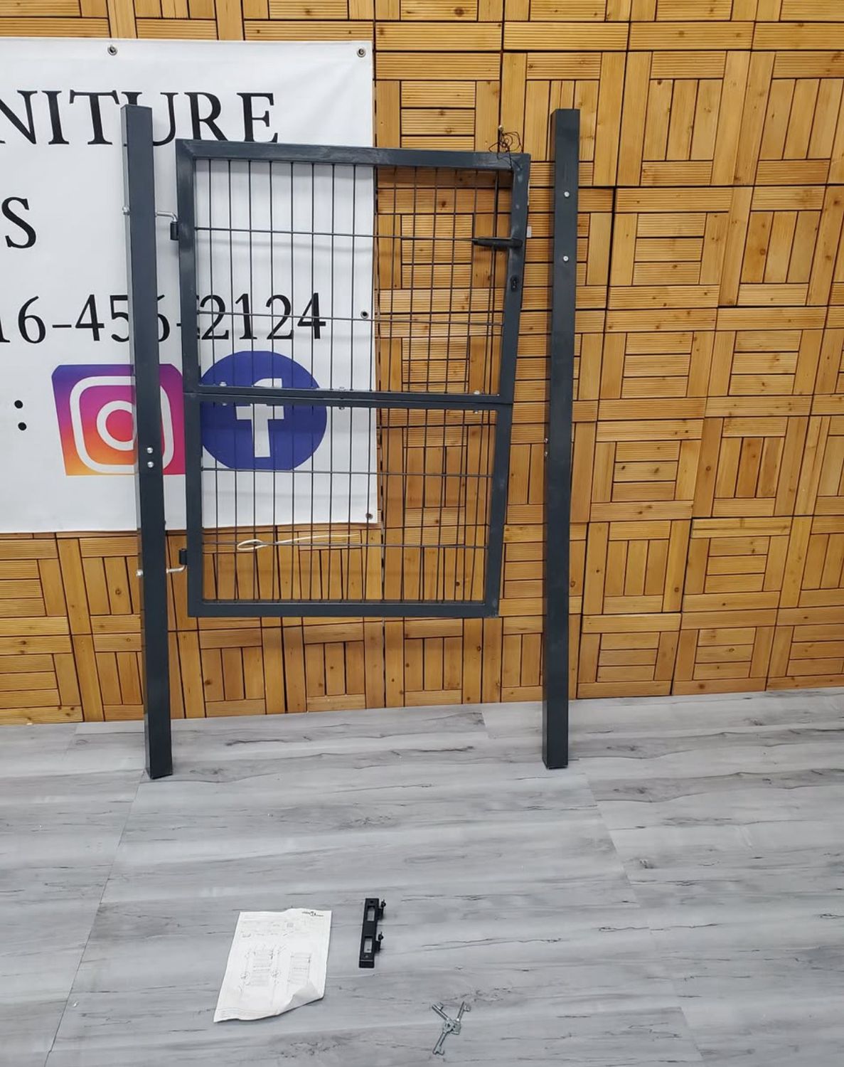 Metal Fence Gate w/Keys OUTDOOR Pinnacle Anti-Rust , Decorative Garden Gate (Single set)