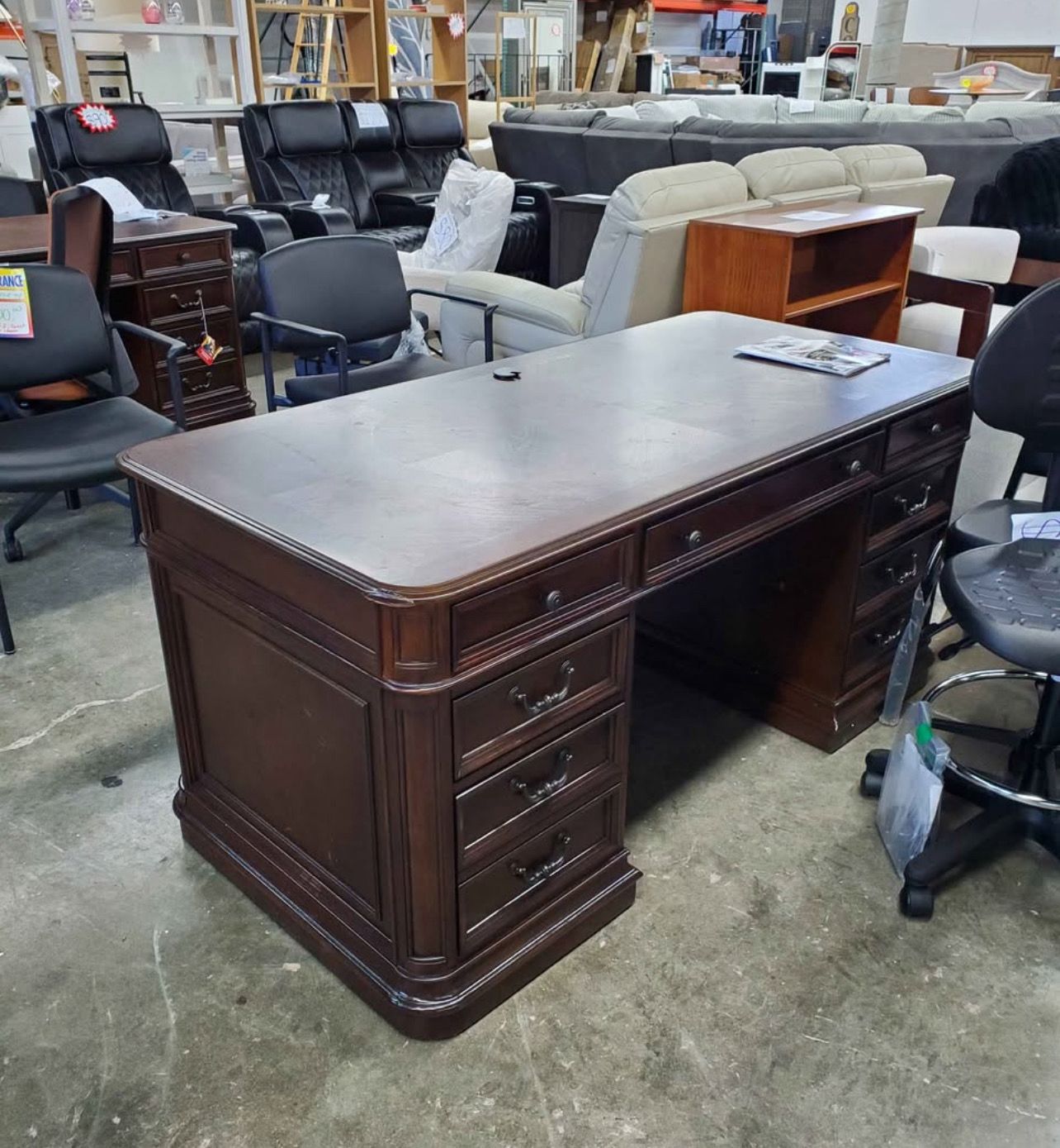 Home/Office Executive Desk in Cognac Liberty Furniture Industies, INC Brayton Manor Jr
