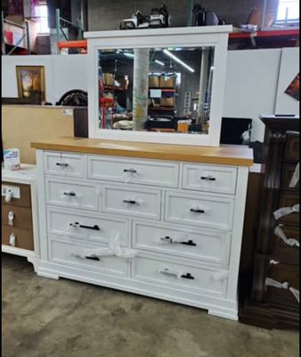 10-Drawer Dresser and Mirror Ashley Ashbryn