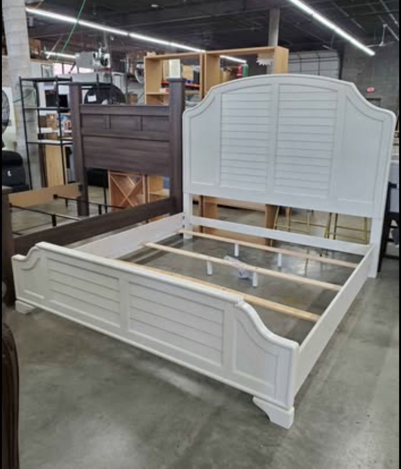 King Size Modern Solid Wood Bed Frame with Louvered Style Headboard
