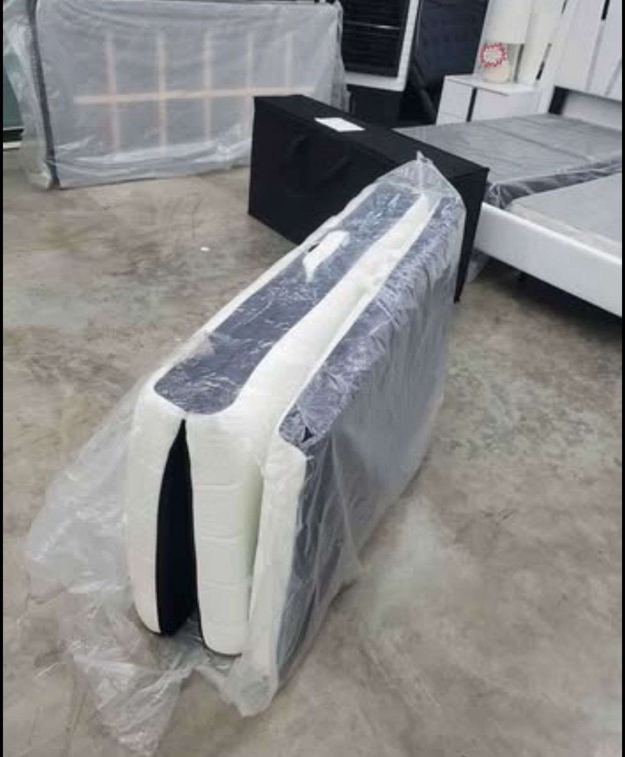Queen Size 4" Trifold Mattress Camping, Guest, Floor RV - 78" x 58" x 4"