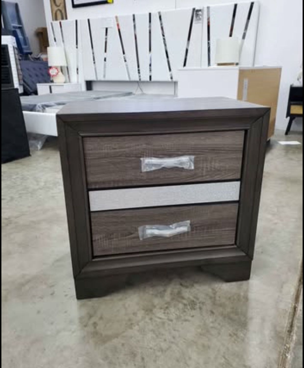 Nightstand 2-Drawer with Jewelry Drawer in Gray Homelegance Luster (1)
