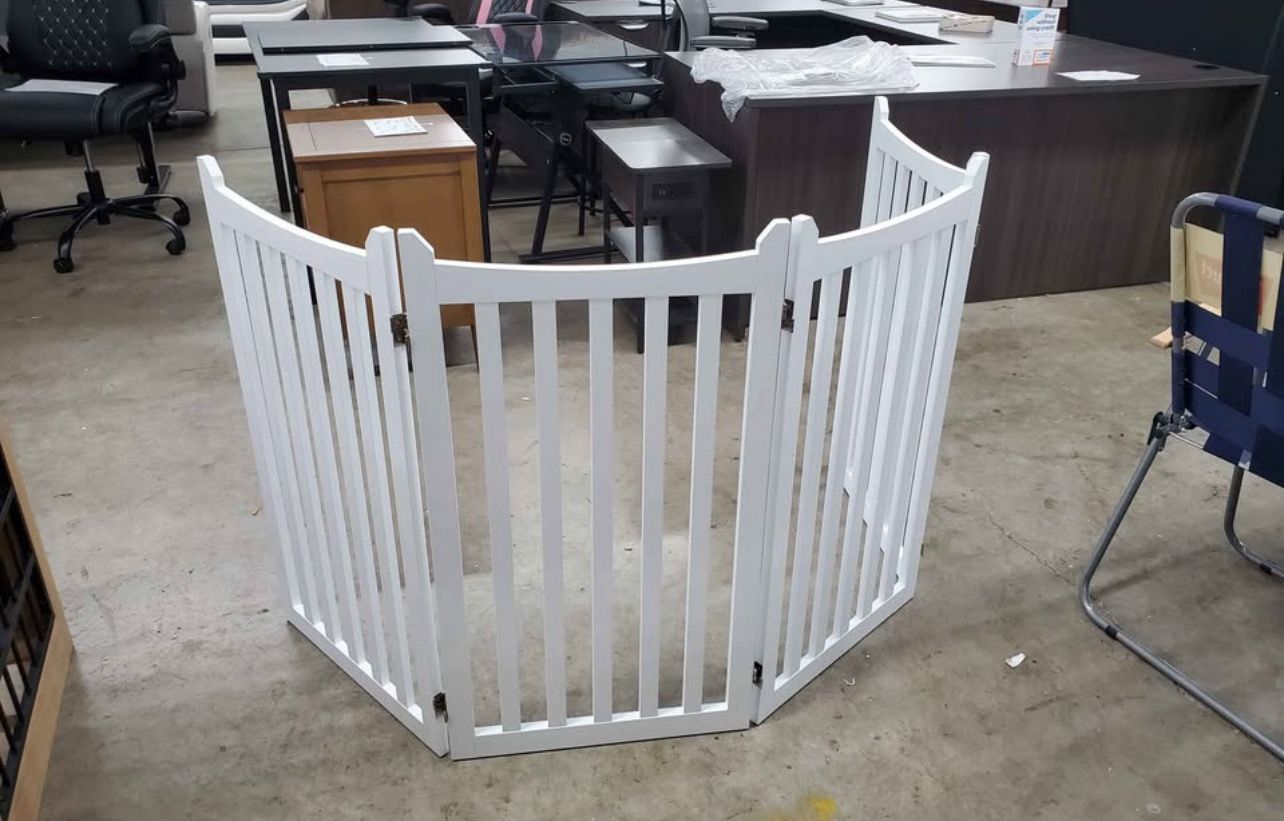 Foldable Pet Fence 36"H 4-Panel Wooden  with Two Support Feet, White