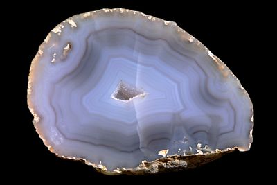 Fortified Agate with a small geode in the centre