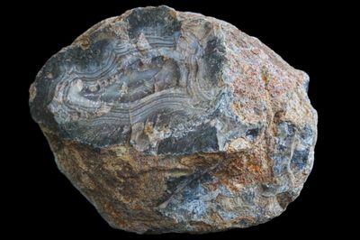 Fortified Agate with Crystal Centre &amp; Green Moss edge, Blue/Grey banding ( 2kg )