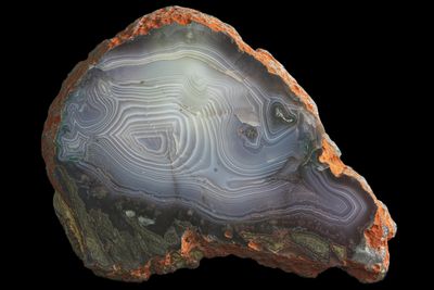 Heavy Fortification, bold lines, Mineral inclusions around the edge.