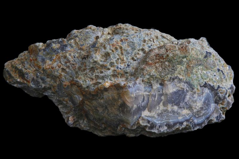 Bold White Fortification Agate, a layer of Crystal &amp; sparkly Clinoptilolite exterior (1.17 kg)