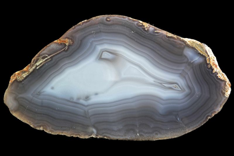 Blue/Grey white centered Agate with concentric lines (1.19 kg)