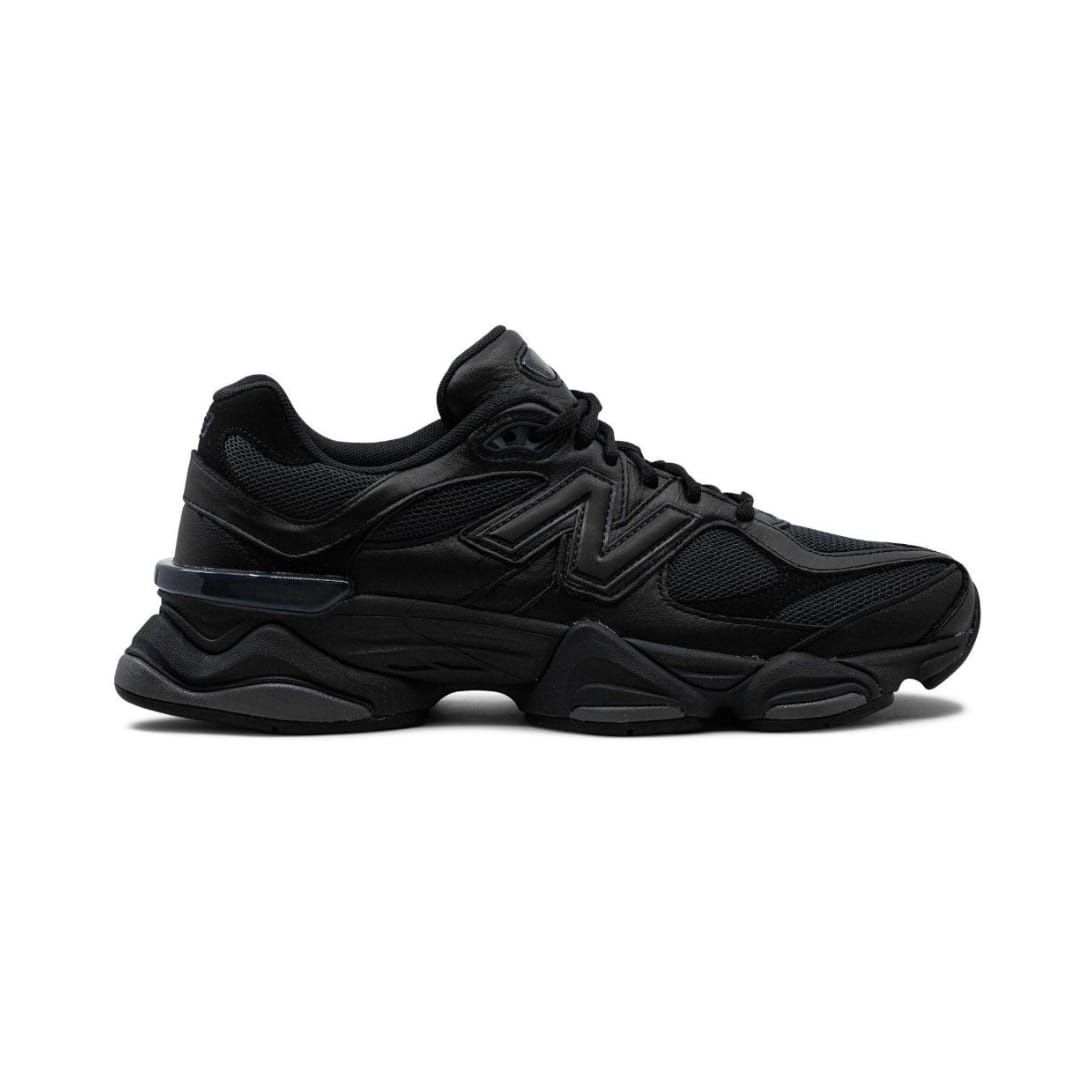 NEW BALANCE 9060 TRIPLE BLACK LEATHER
